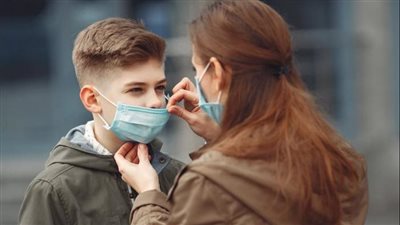  النمسا تعلن عودة الالتزام بارتداء الكمامة في جميع الأماكن المغلقة