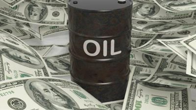 ارتفاع مخزونات النفط الخام ونواتج التقطير في أمريكا على غير المتوقع