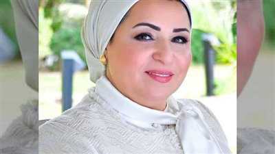 السيدة إنتصار السيسي: الأم المصرية نموذجًا يحتذى به وشخصية محاربة من أجل أسرتها
