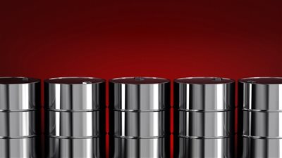 النفط يغلق تعاملات الإثنين مرتفعا بأكثر من 7%