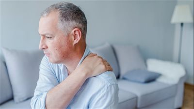 أعراض وكيفية علاج مرض التصلب الجانبي الضموري