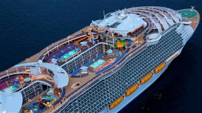 تونس تحتفل بوصول أول سفينة سياحية على متنها 724 سائحا