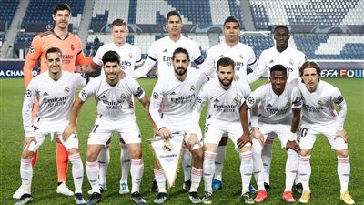 بنزيما وميندي يشاركان ريال مدريد في مواجهة سيلتا فيجو 