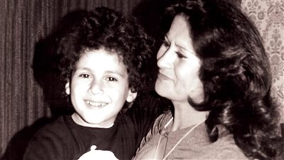 رحيل زوجة الشاعر الراحل عبد الوهاب محمد