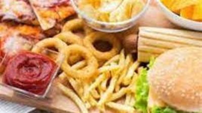  الأطعمة والمشروبات التي يجب التخلي عن تناولها بعد سن الثلاثين