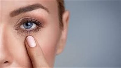 تعرف على أحدث صيحة لإخفاء الهالات السوداء