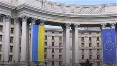 الدفاع الأوكرانية تحذر من مخاطر التقارير المتسرعة وغير المقيدة بشأن شحنات الأسلحة 