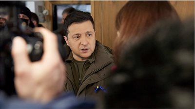 زيلينسكي: تلويح روسيا باستخدام السلاح النووي يشجّع على حيازة هذا النوع من الأسلحة