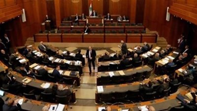 لبنان: مشروع قانون لتقييد تحركات رؤوس الأموال