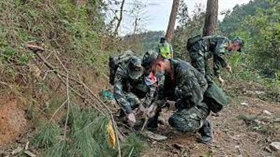 العثور على ثاني صندوق أسود من الطائرة المنكوبة التابعة لشركة شرق الصين