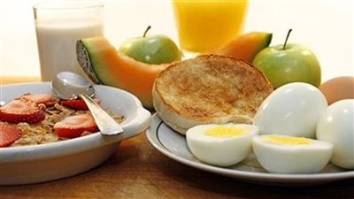 دراسات عديدة تحذر الذين اعتادوا على تخطي وجبة الإفطار
