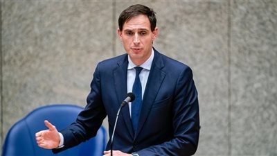 هولندا تقرر طرد 17 دبلوماسيًا روسيًا