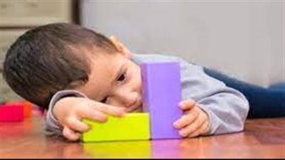في أول سنتين.. تعرف على أعراض التوحد لدى الطفل 