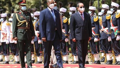 مصر.. مراسم استقبال رسمية لرئيس مجلس السيادة السوداني 