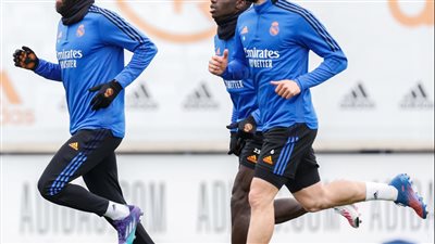 قبل لقاء سيلتا فيجو.. عودة ميندي وبنزيما لمران الريال