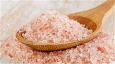 هل ملح الهيمالايا الوردي يقلّل الإحساس بالجوع أثناء الصيام؟