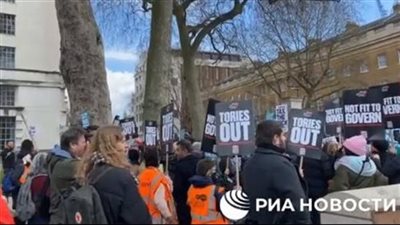 احتجاجات في بريطانيا بسبب ارتفاع أسعار الغاز والكهرباء