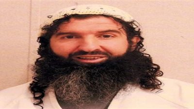 بعد 20 عاما.. أمريكا تعيد معتقلا من غوانتانامو إلى الجزائر 