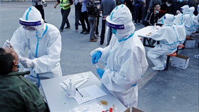  البر الرئيسي الصيني يسجل 1173 حالة إصابة جديدة محلية العدوى بكوفيد-19