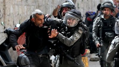 إسرائيل تعتقل 5 فلسطينيين من منطقة باب العمود في القدس