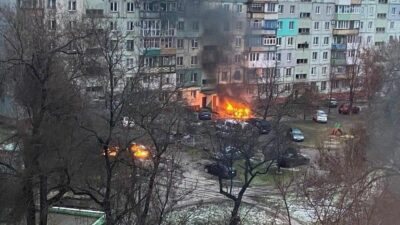  حاكم منطقة لوهانسك الأوكرانية المحاصرة: مدرسة وبناية سكنية شاهقة تعرضتا للقصف