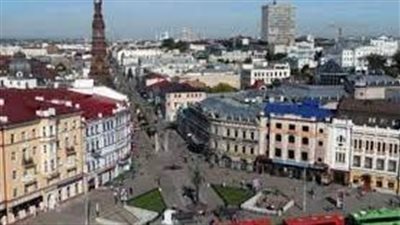 في صدفة فريدة من نوعها.. صياد روسي يعثر على حيوان غريب الشكل