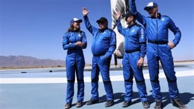 وصول أول طاقم فضاء مدني بالكامل إلى المحطة الدولية