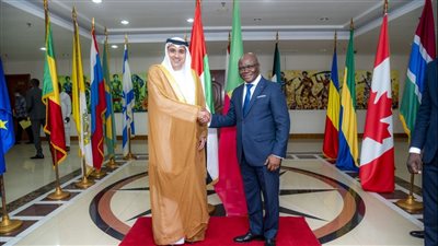 سفير دولة الإمارات لدى بنين يقدم أوراق اعتماده