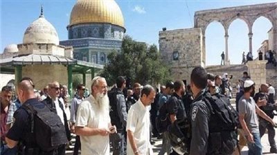 مستوطنون يقتحمون المسجد الأقصى بحماية شركة الاحتلال 