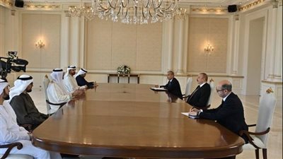 وزير الصناعة الإماراتي يلتقي مع رئيس جمهورية أذربيجان