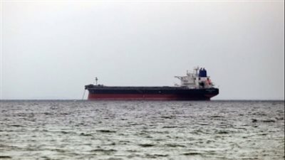 غرق سفينة وقود تجارية قبالة تونس.. ماذا حدث؟