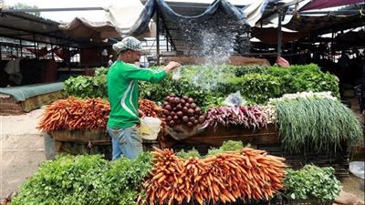  ارتفاع أسعار المواد الغذائية وفقدان بعض أنواع الخضروات يسيطر على حديث الشارع الليبي 