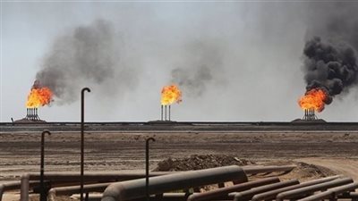 ماذا وراء تعليق الإنتاج في حقل نفطي جنوب ليبيا؟