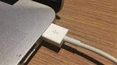 خبراء: كابلات الشحن التي تباع بثمن بخس قد تشكل خطرًا