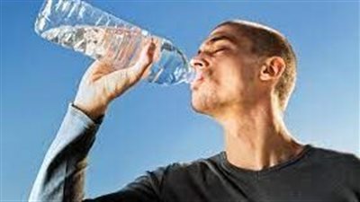 أضرار الإفراط في تناول الماء على السحور