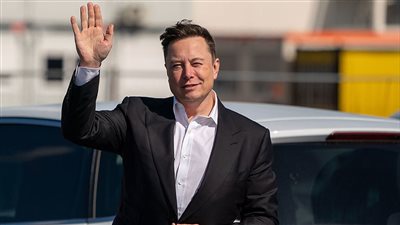 صحيفة: شركة أبولو غلوبال تدرس مشاركة إيلون ماسك الاستحواذ على تويتر