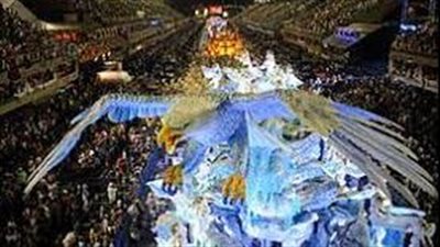 بدء الاحتفالات بكرنفال ريو في المدينة البرازيلية