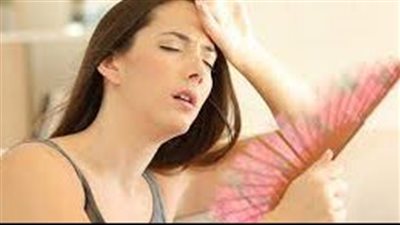 خبراء يحذرون من تجاهل التعرق الليلي