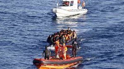 اليونان: إنقاذ 74 مهاجرا قبالة جزيرة جافدوس