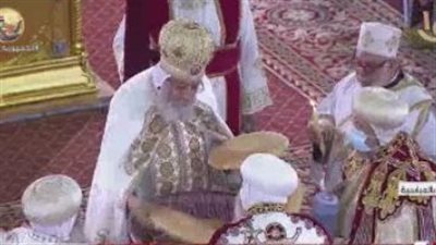 البابا تواضروس يترأس قداس عيد القيامة المجيد 