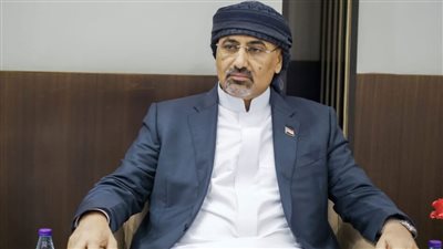 محلل كويتي: السياسيين تقبلوا اليمين الدستورية لـ 