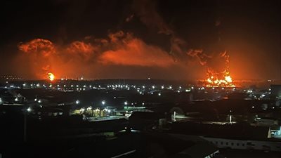 روسيا.. اندلاع حريق في مستودع للنفط بمنطقة بريانسك غربي البلاد