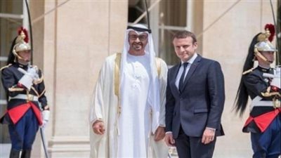 ولي عهد أبوظبي يهنئ إيمانويل ماكرون بإعادة انتخابه رئيسًا لفرنسا
