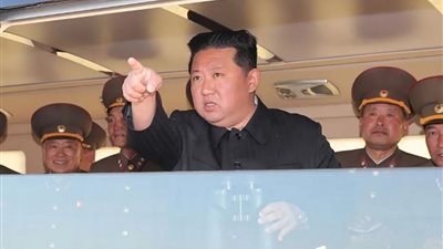 زعيم كوريا الشمالية يتعهد بتسريع تطوير الترسانة النووية