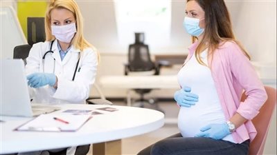 هل الحوامل المصابات بكورونا ينقلن الأجسام المضادة إلى الجنين؟