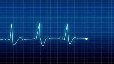 سبب تسارع نبضات القلب ومتى يجب استشارة الطبيب