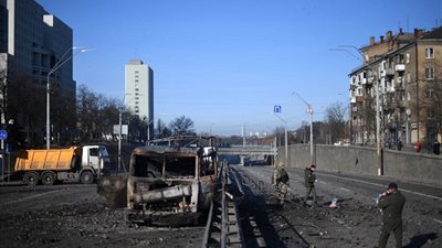 يسيطر عليها الروس.. انفجارات قوية تهز وسط مدينة خيرسون أوكرانية