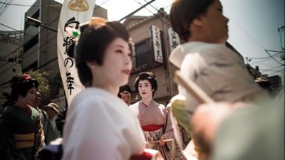 على مدار الـ 20 عامًا المقبلة.. دراسة تتوقع أن يعيش اليابانيون وقتًا أطول من دون خرف