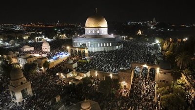 اليوم.. 220 ألف مصل يؤدون صلاة التراويح في الأقصى