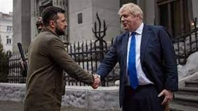 رئيس الوزراء البريطاني يتعهد بتقديم مساعدات عسكرية إضافية لكييف 